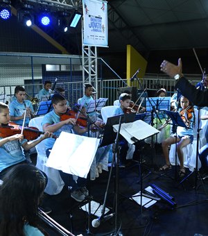 Núcleo de Orquestras Jovens de Maragogi promove concerto em São Bento