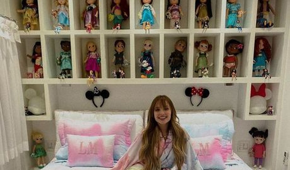 Larissa Manoela rebate críticas por coleção de bonecas: 'Lamentável'