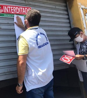 Vigilância Sanitária apreende 350kg de alimentos impróprios e interdita duas avícolas em Maceió