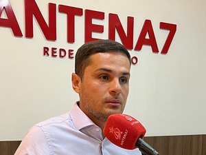 'Sendo o ano que vem, eu não descarto a possibilidade”, diz Ayres sobre candidatura à Prefeitura de Maceió