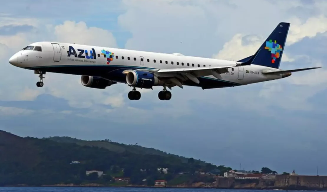 Azul vai deixar de atender 13 cidades no Brasil e cortará 53 rotas