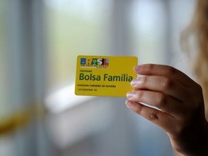 Programa Bolsa Família é reajustado em 5,67% a partir de julho