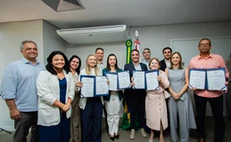 Governador assina ordem de serviço para construção de creches em cinco municípios