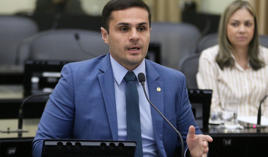 Deputado Alexandre Ayres aperta o cerco contra os pedófilos em Alagoas