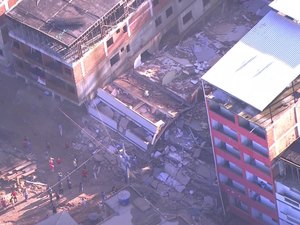 Duas pessoas morrem em desabamento de prédios no Rio de Janeiro