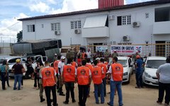Agentes de trânsito da SMTT saem às ruas de Arapiraca por salário de dezembro