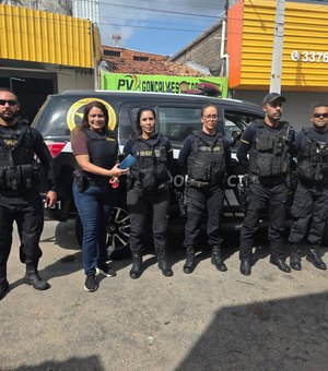Polícia Civil recupera celular roubado escondido em cima de barraca de feira no Jaraguá