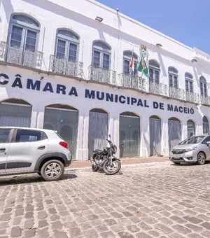 Justiça barra três suplentes do PP e redefine ordem para vaga na Câmara de Maceió