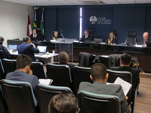 Após não fornecer remédios, justiça obriga Unimed a realizar tratamento de câncer 