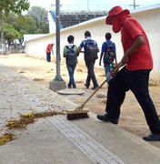 Reeducandos trabalham na limpeza e manutenção da UE do Agreste