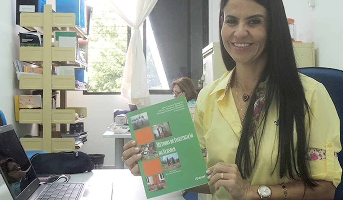 Professores lançam 3ª edição de ?Métodos de Investigação do Subsolo?