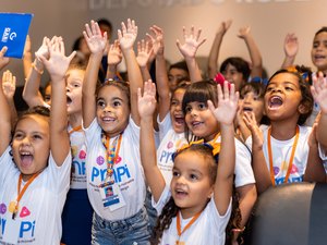 Secretaria de Educação de Rio Largo promove visita de crianças à Assembleia Legislativa de Alagoas