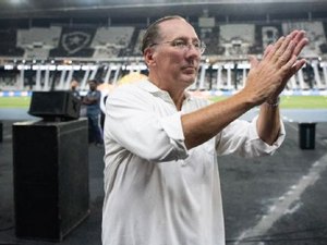 Textor desabafa após eliminação do Botafogo e se recusa a listar erros cometidos: 'Ficaríamos aqui a noite toda'