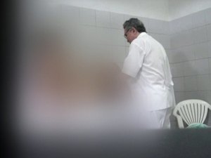 Prefeito abusa sexualmente de pacientes durante consultas há várias décadas 