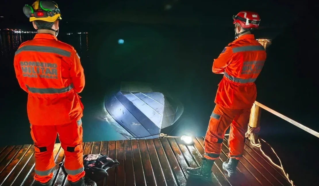 Acidente com lancha deixa seis mortos em rio na divisa entre SP e MG