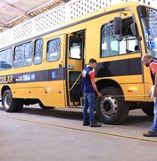 Em parceria com o Inmetro, Prefeitura de São Sebastião realiza inspeção técnica na frota do transporte escolar