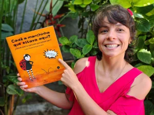 Livro infantil que conecta crianças ao litoral de Maceió ganha edição bilíngue e oficina gratuita
