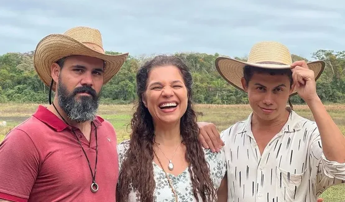 Juliano Cazarré entra no clima de despedida de 'Pantanal': 'Foi especial'