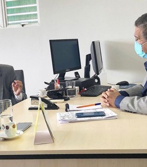 MPAL se reúne com secretário municipal para saber de plano de imunização em Maceió
