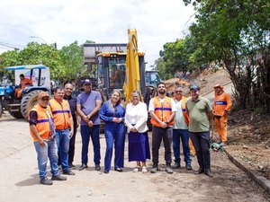 Prefeita acompanha fase final das obras da Avenida Norte/Sul, em Palmeira dos Índios