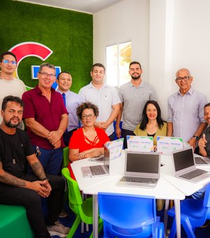 Prefeitura de Japaratinga inaugura Sala Google para alunos da rede municipal