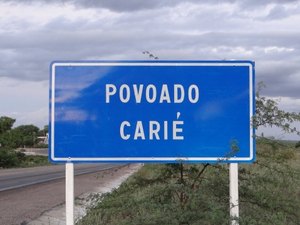 Barragem transborda e inunda residências em Canapi