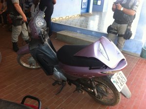 Moto roubada foi encontrada na zona rural de Arapiraca
