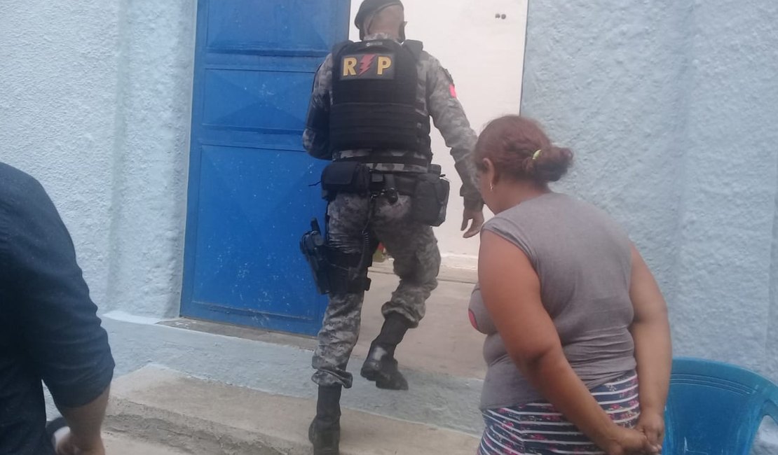 Mulher é presa transportando droga de Alagoas para Sergipe 