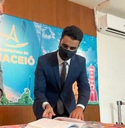 Ronaldo Lessa assume prefeitura de Maceió durante viagem de JHC ao exterior