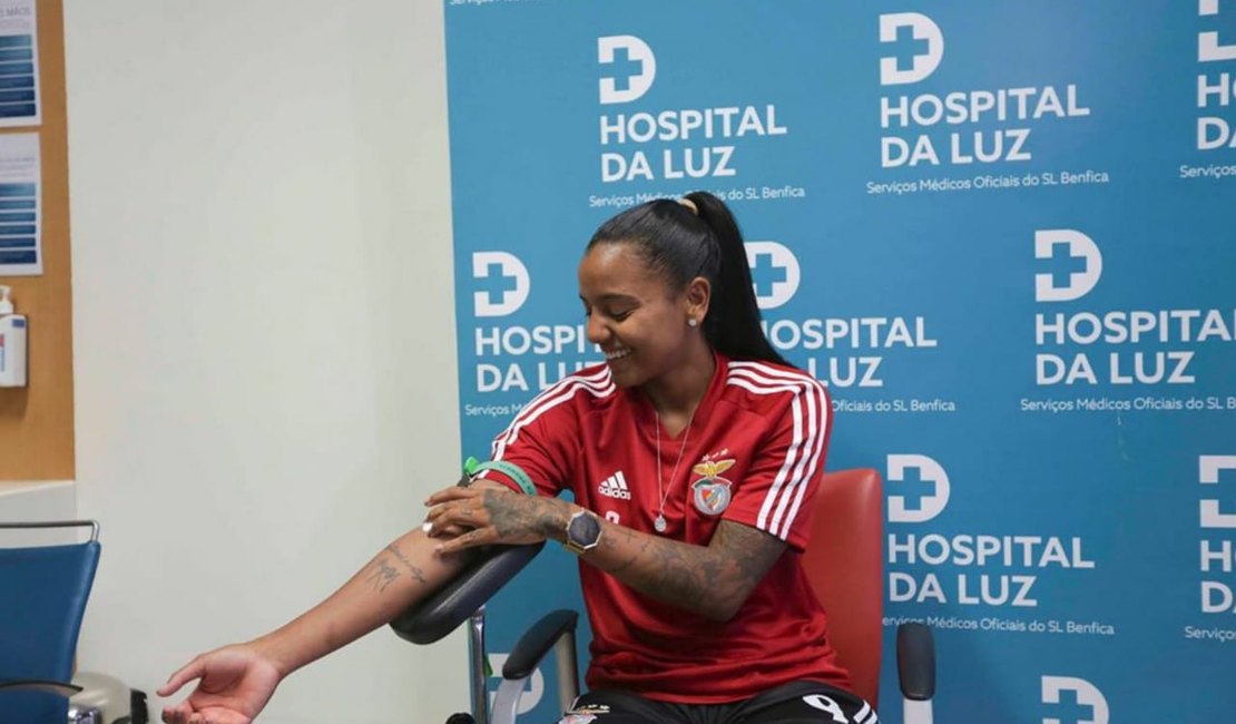 Jogadora Geyse Ferreira se reapresenta ao Benfica de Portugal