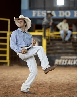 Asa Branca: Felipe Simas diz que papel em filme mudou forma de viver