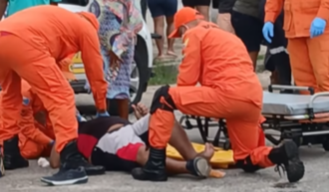 Colisão entre motocicletas deixa duas pessoas feridas em Penedo