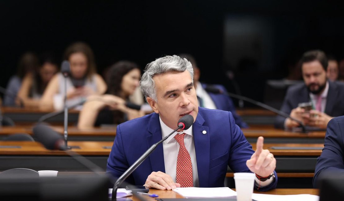 Rafael Brito é o único representante de Alagoas em comissão que analisa o fim da escala 6x1