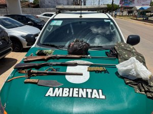 Polícia apreende armas de fogo e resgata animais silvestres no interior de AL