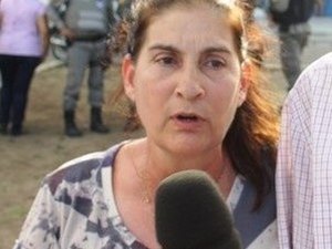 Com armas no carro, viúva de Neguinho Boiadeiro é levada para delegacia de Arapiraca