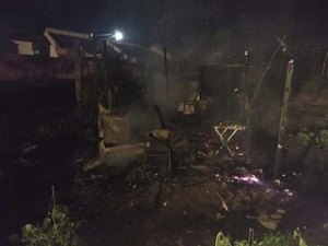 Incêndio destrói barracas de assentamento rural em União dos Palmares