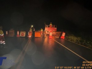 Dnit interdita trechos da BR-416 em Alagoas por risco de deslizamento