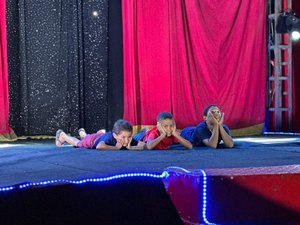 Prefeitura de Arapiraca proporciona Dia de Circo para mais de 200 crianças e adolescentes