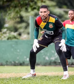 ASA anuncia goleiro Rafael Mariano para sequência da temporada