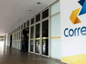 Beneficiários do INSS em Alagoas comparecem aos Correios para contestar descontos