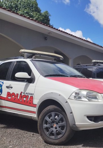 Embriagado e armado com foice, pai ameaça o próprio filho de morte em Arapiraca