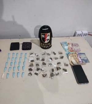 Dupla é presa com maconha, cocaína e ﻿R$572,00 em espécie, em Arapiraca