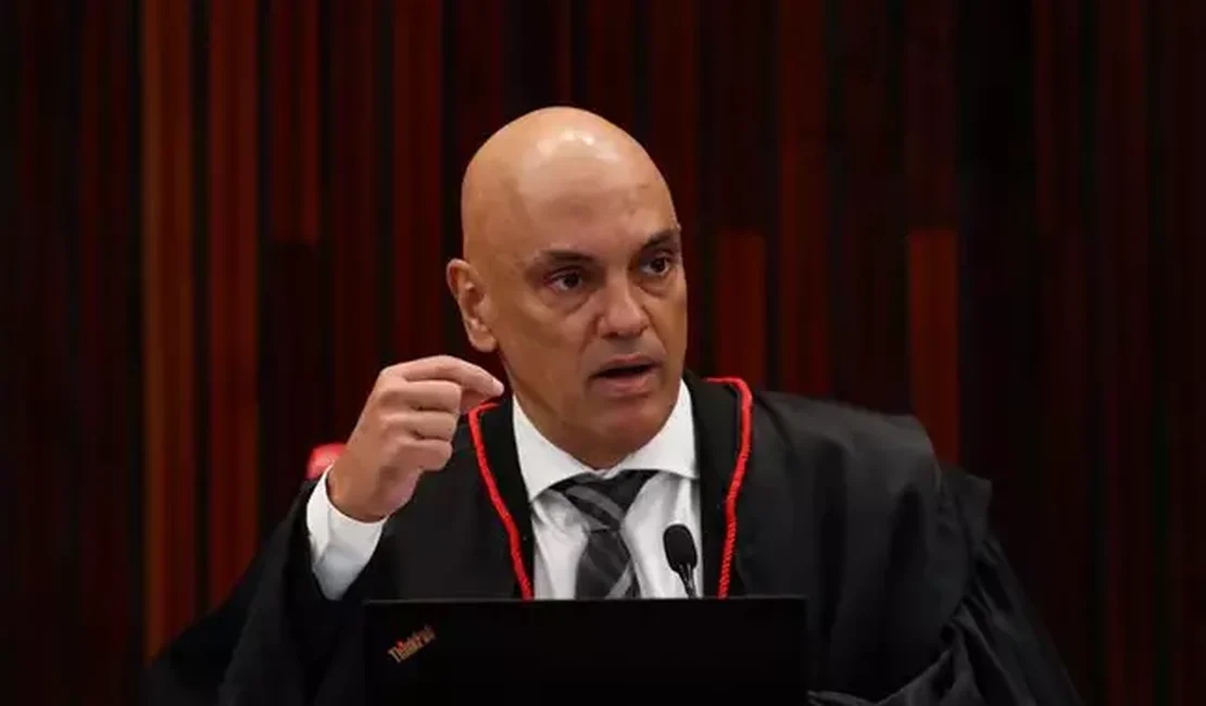 Moraes nega pedido do PL e condena coligação de Bolsonaro a pagar multa de R$ 22,9 milhões