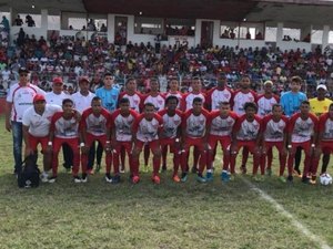 Sem dinheiro, direção do Penedense enfrenta dificuldades para pagar os jogadores
