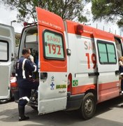 Motociclista e passageira ficam feridos em colisão com carro no bairro Brasília, em Arapiraca
