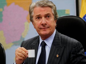 Sem projetos em 2016, Collor possui 79 assessores e um dos gabinetes mais caros do Senado