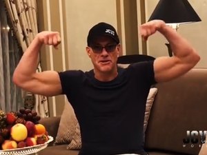 Jean-Claude Van Damme desmente morte na web 
