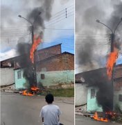 [Vídeo] Poste de energia pega fogo e assusta moradores em Arapiraca