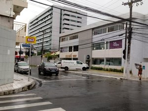 Mudança no sentido de cruzamento na Pajuçara gera acidentes na região