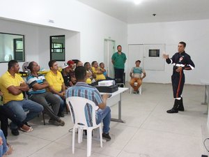 Funcionários do Hospital de Porto Calvo fazem treinamento sobre primeiros socorros